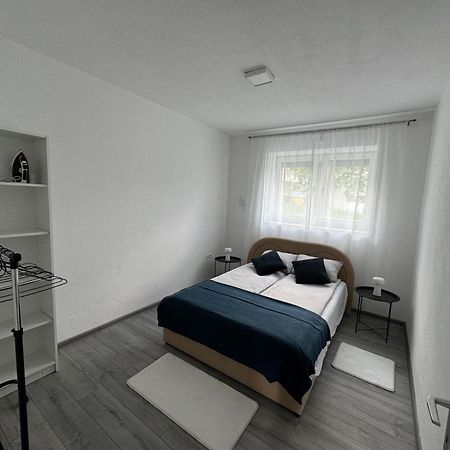 Апартаменты Apartman Mia Яйце Экстерьер фото