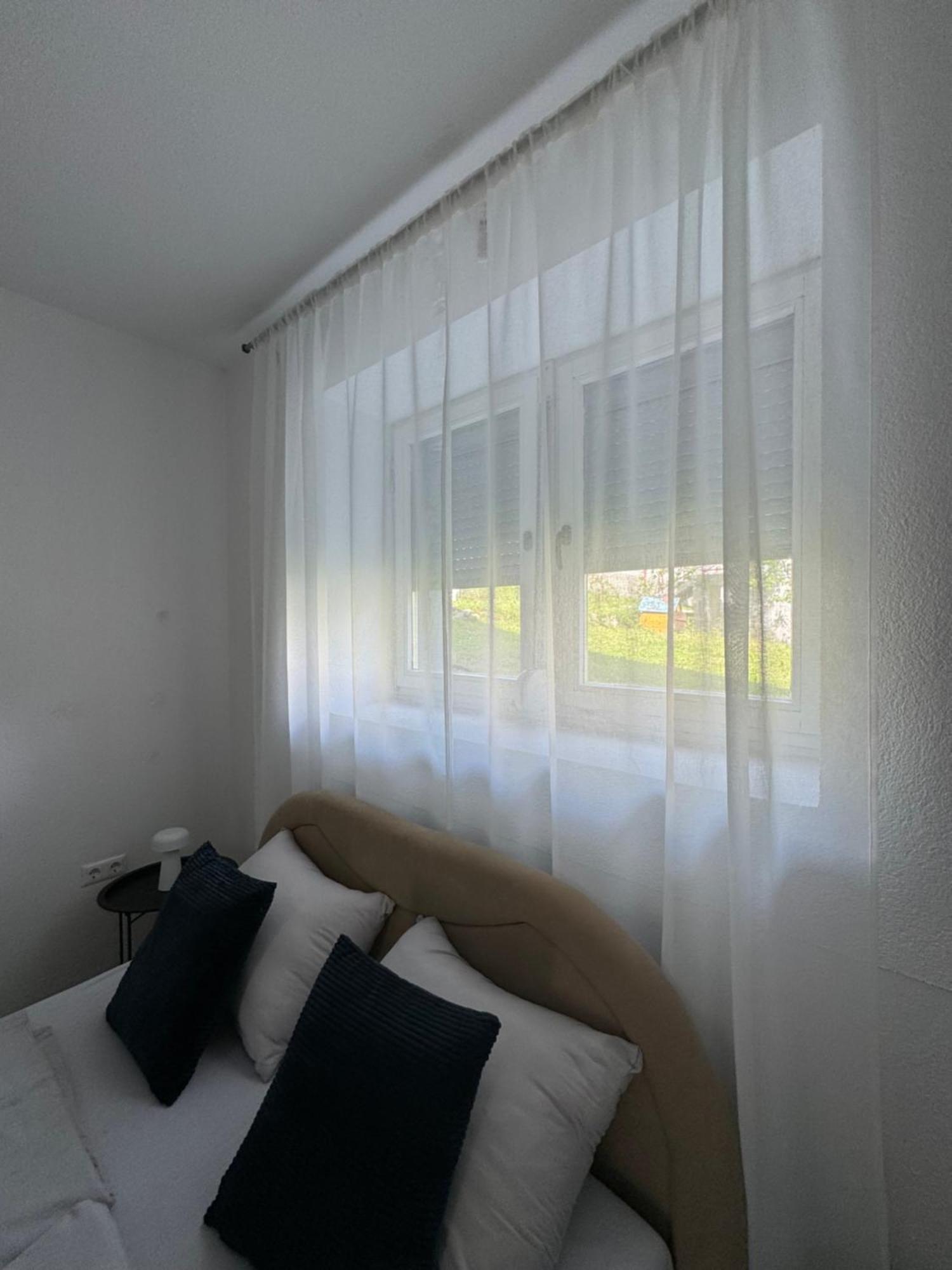 Апартаменты Apartman Mia Яйце Экстерьер фото
